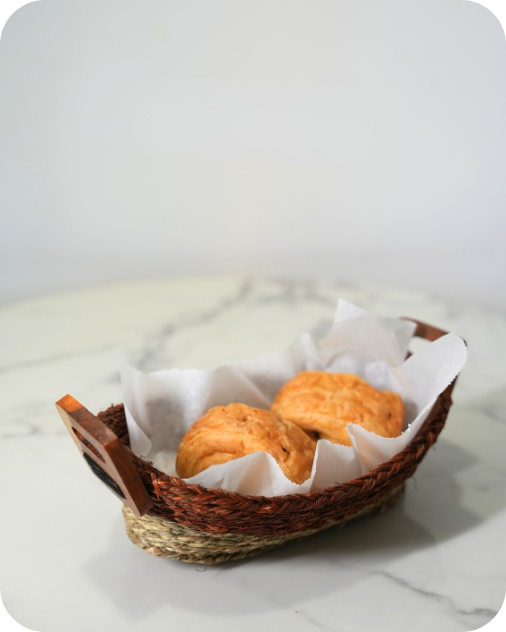 THE LOAF LOUNGE (SET OF 2)