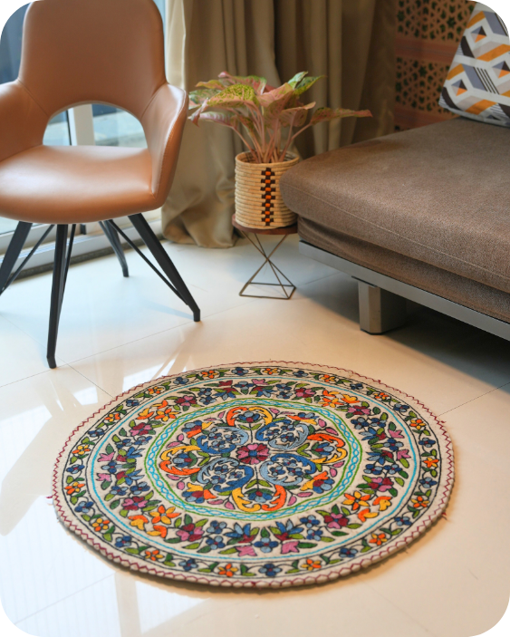 Raj Bagh - Round Rug