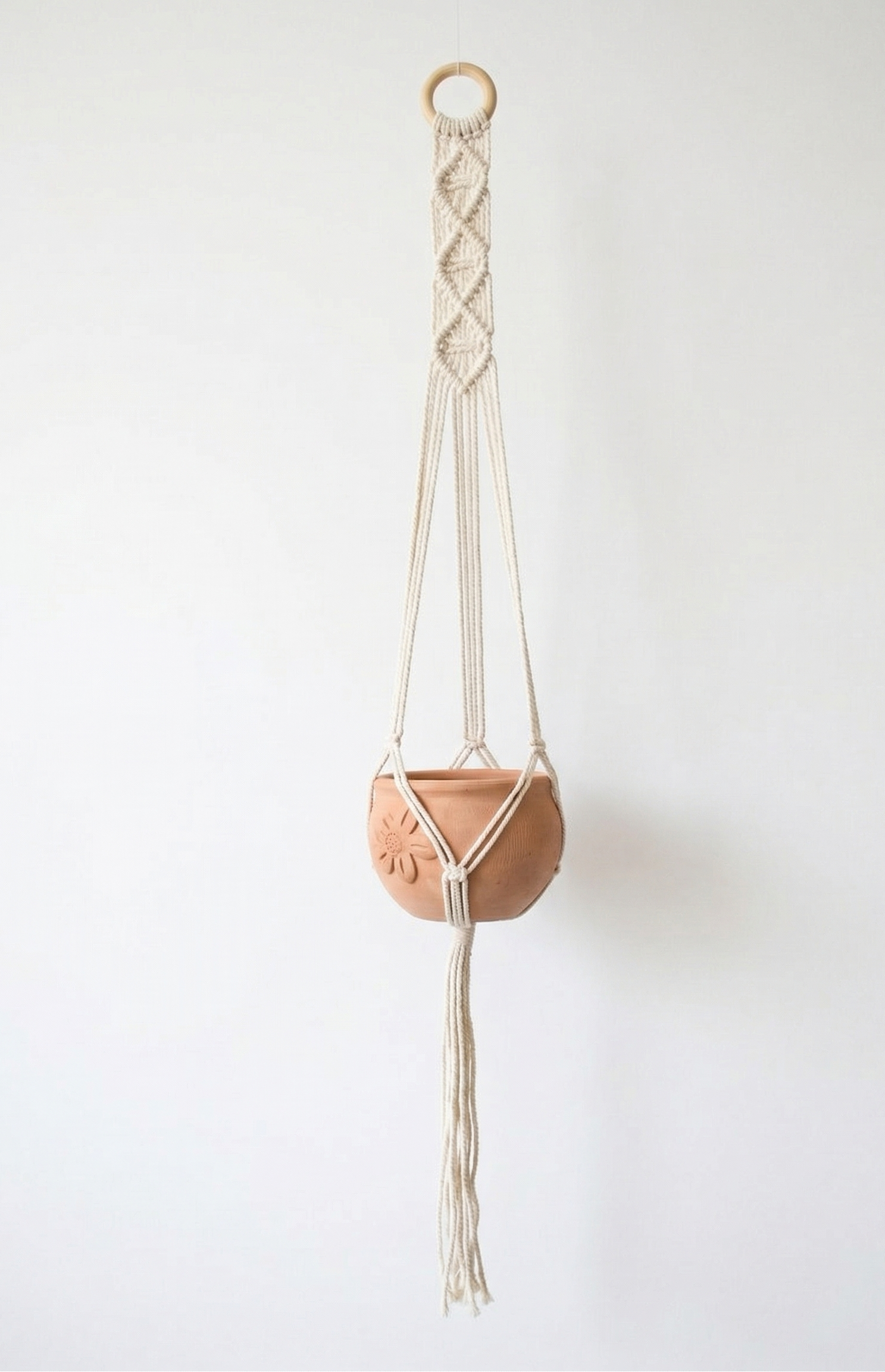 Cedar-Macramé Plant Holder