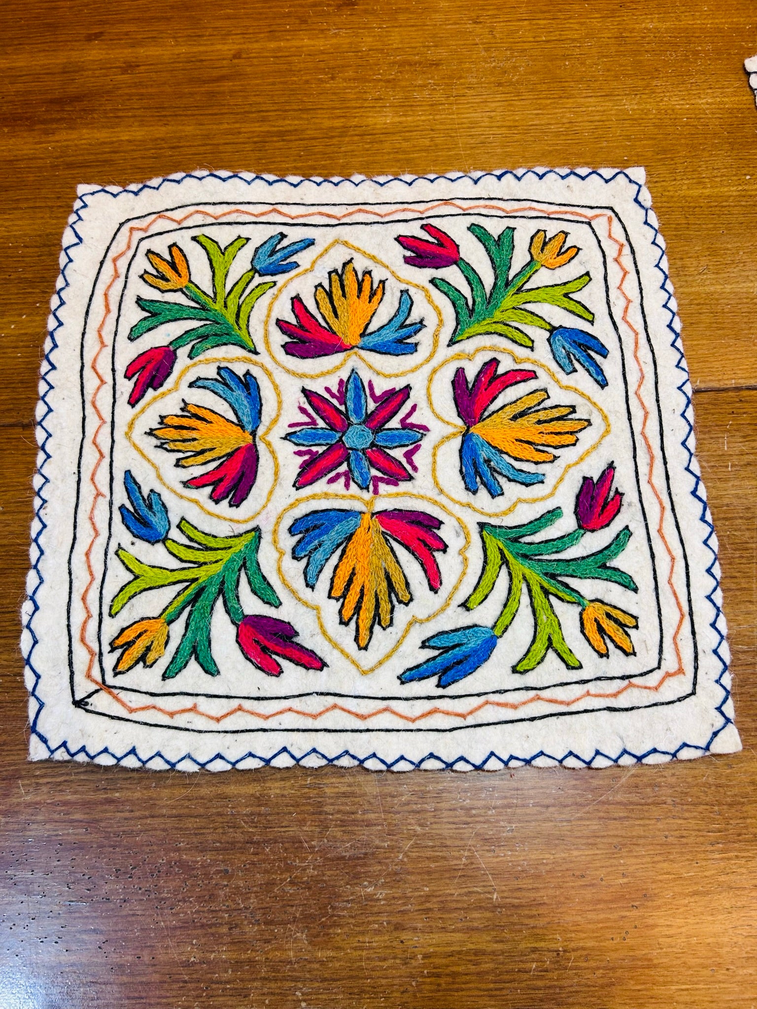 Square Rug - Char Chinar Treasures
