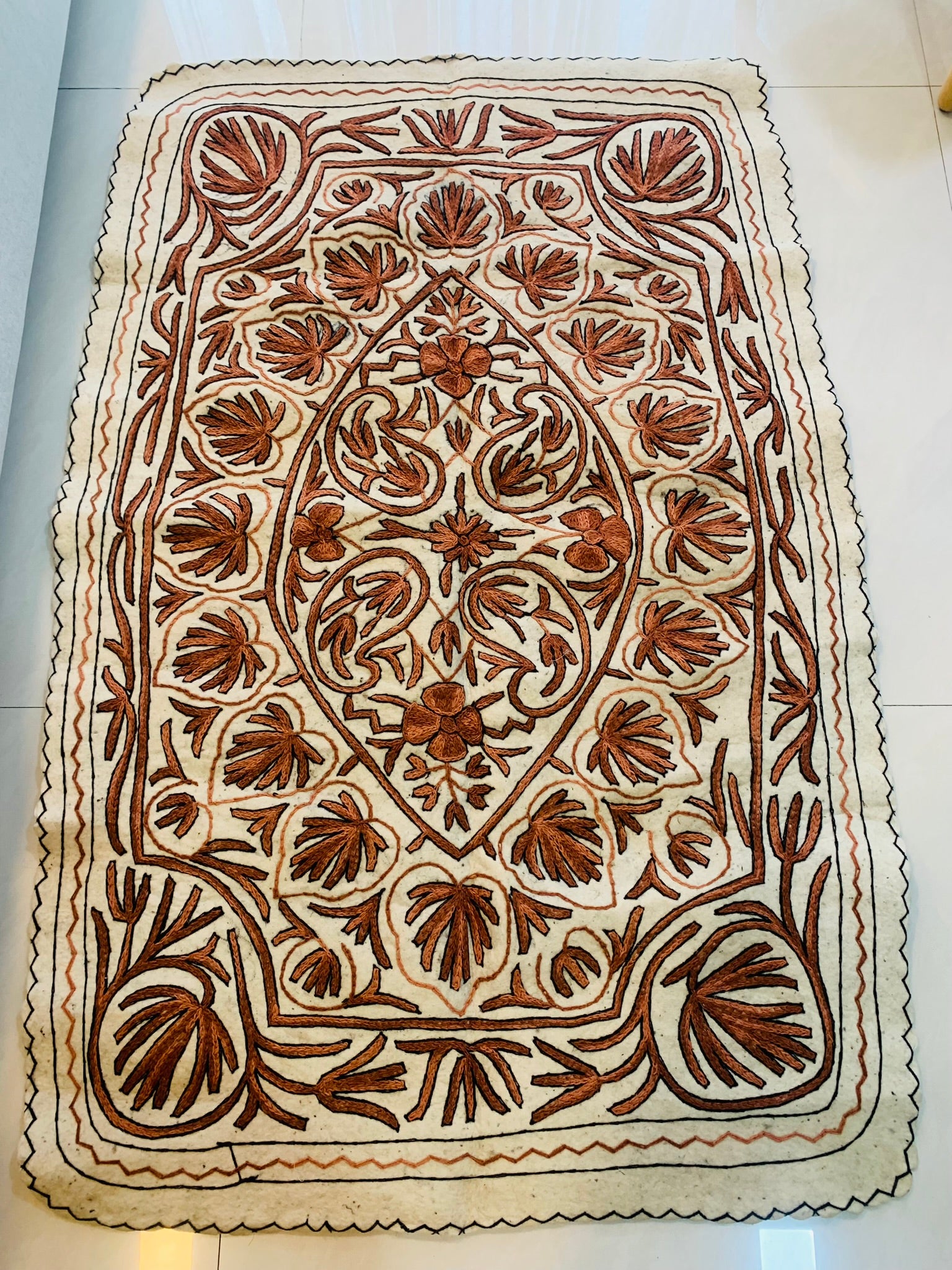Living Room Rug - Earthy Embrace