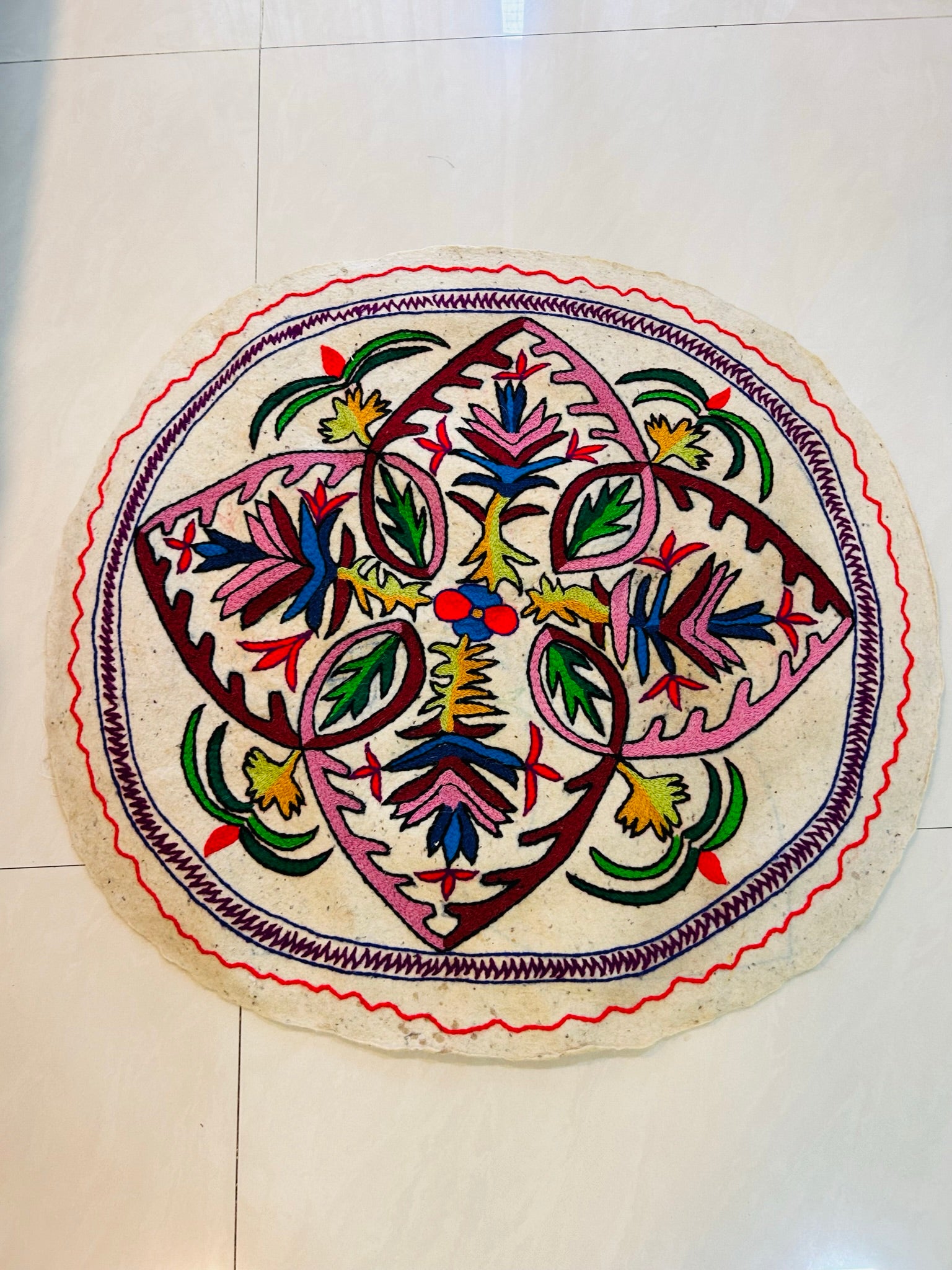 Round Rug - Heartfelt Harmony