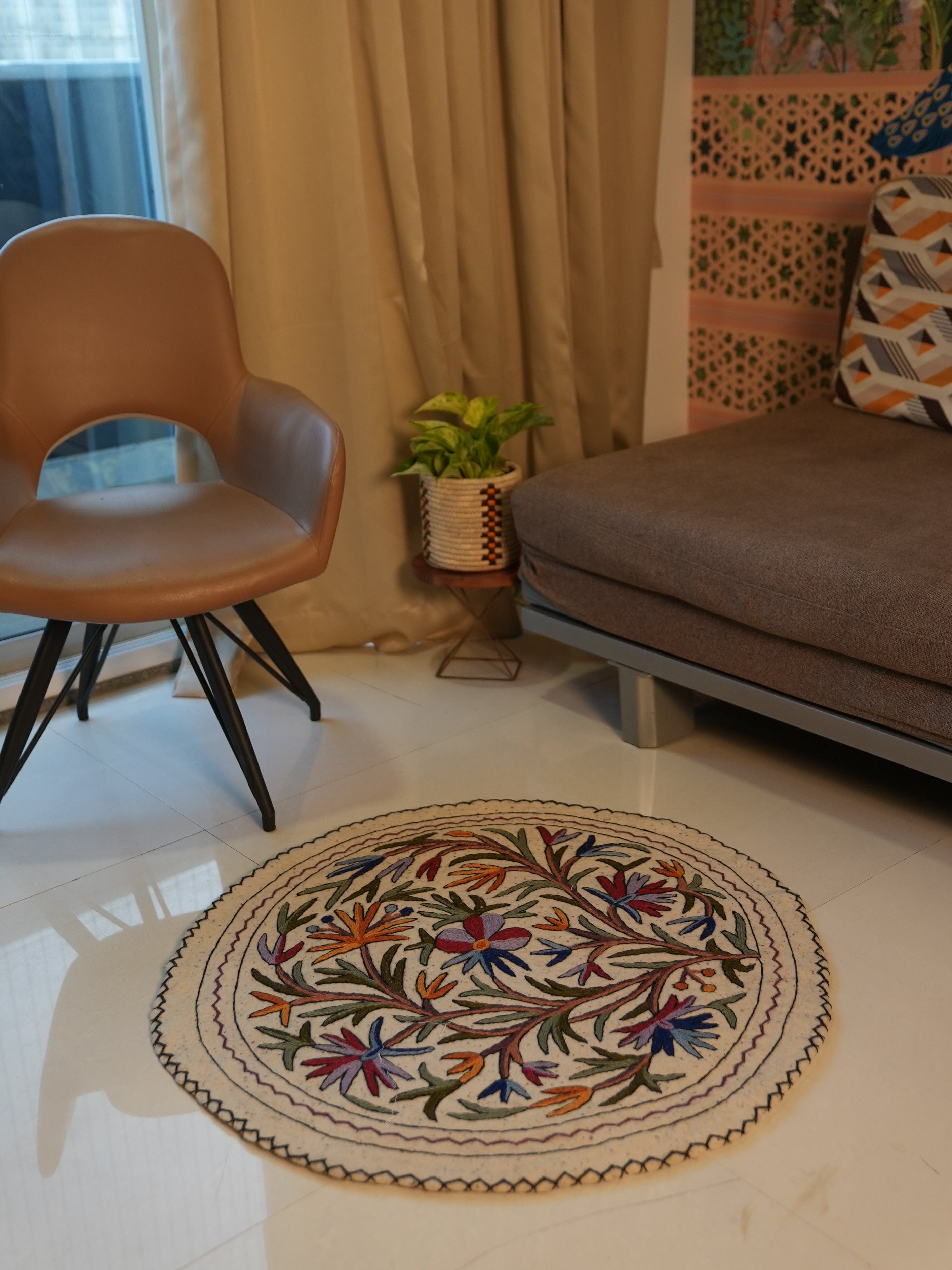 Kusum Aura- Round Rug
