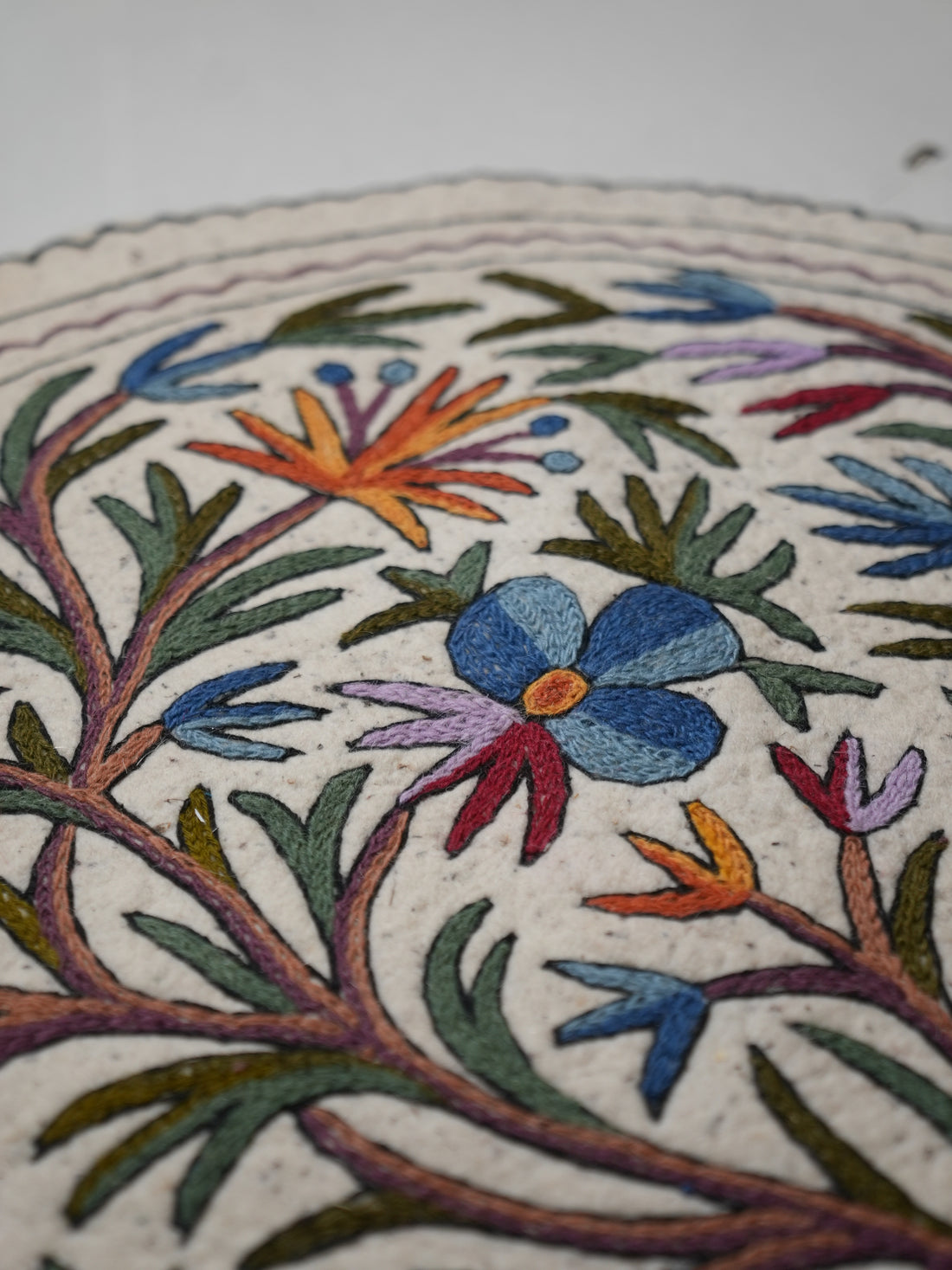 Gulmohar Grace- Round Rug