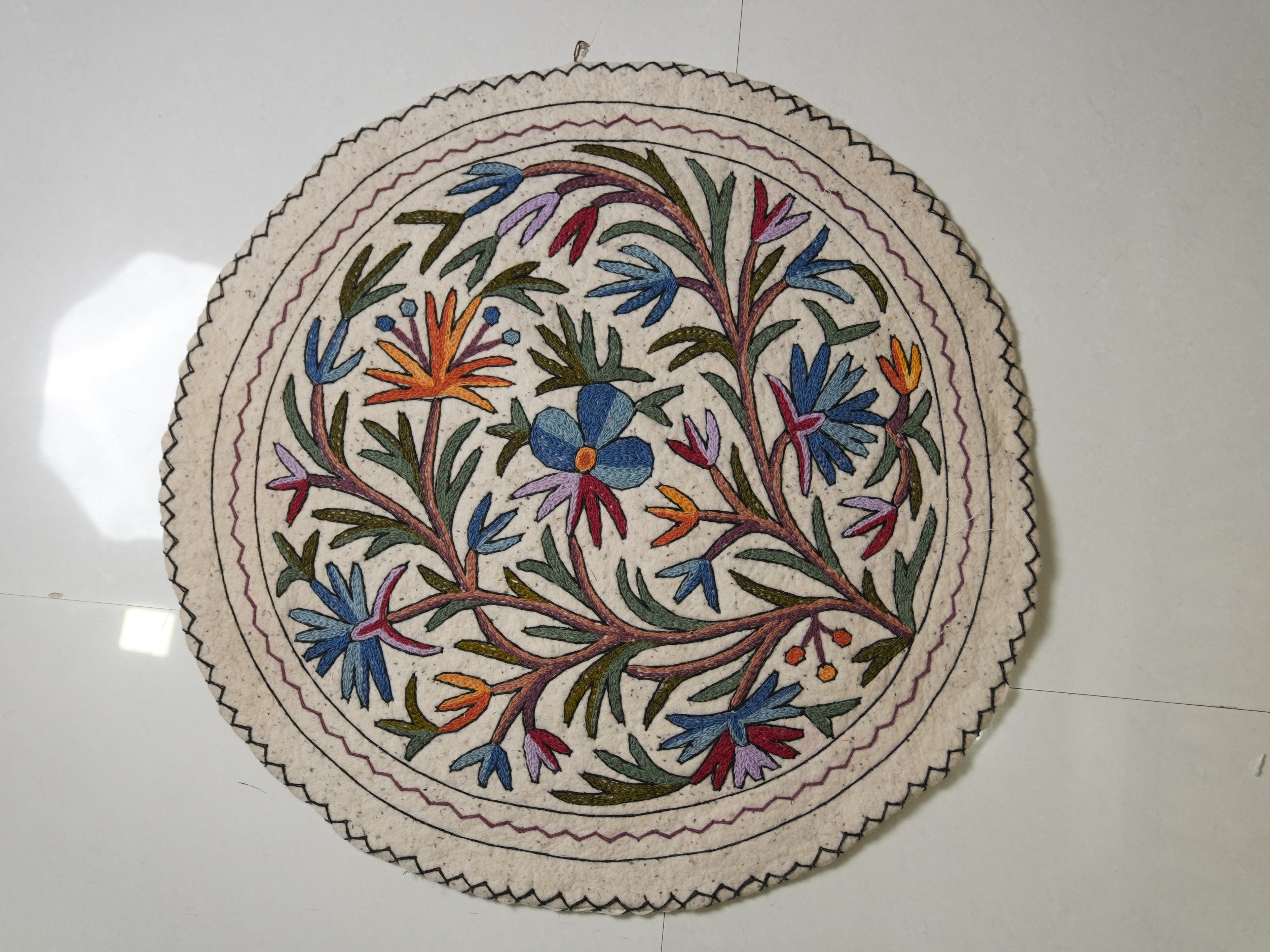 Gulmohar Grace- Round Rug