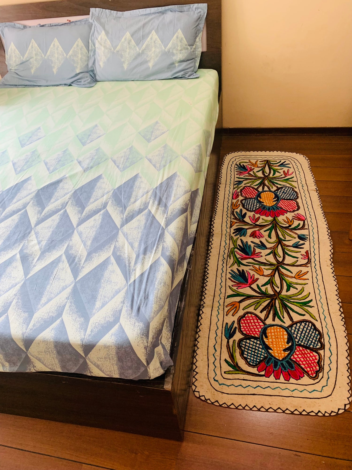 Bedside Runner - Crafted Cloud